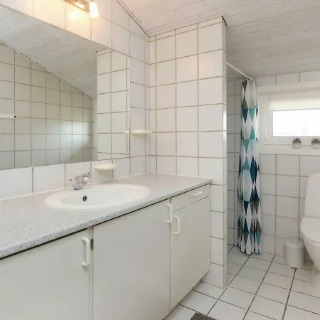 10 Person In Bl Vand بيت للعطل Blåvand